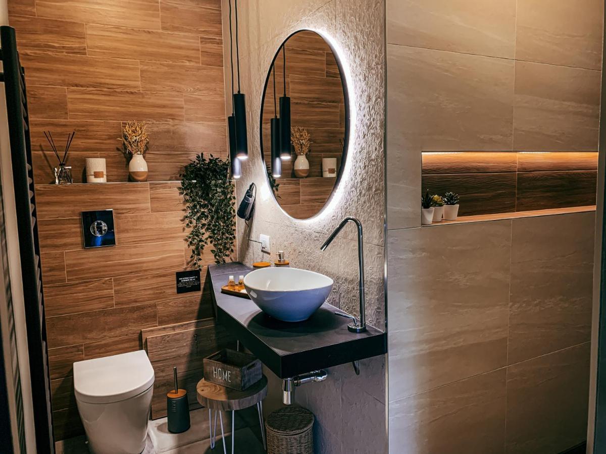 B&B Salus Civico 23 Реджонель-Эмилия Экстерьер фото