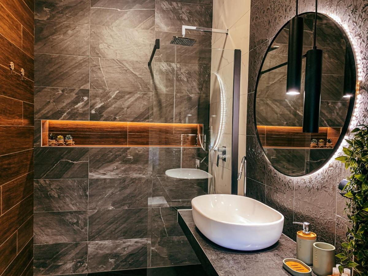 B&B Salus Civico 23 Реджонель-Эмилия Экстерьер фото